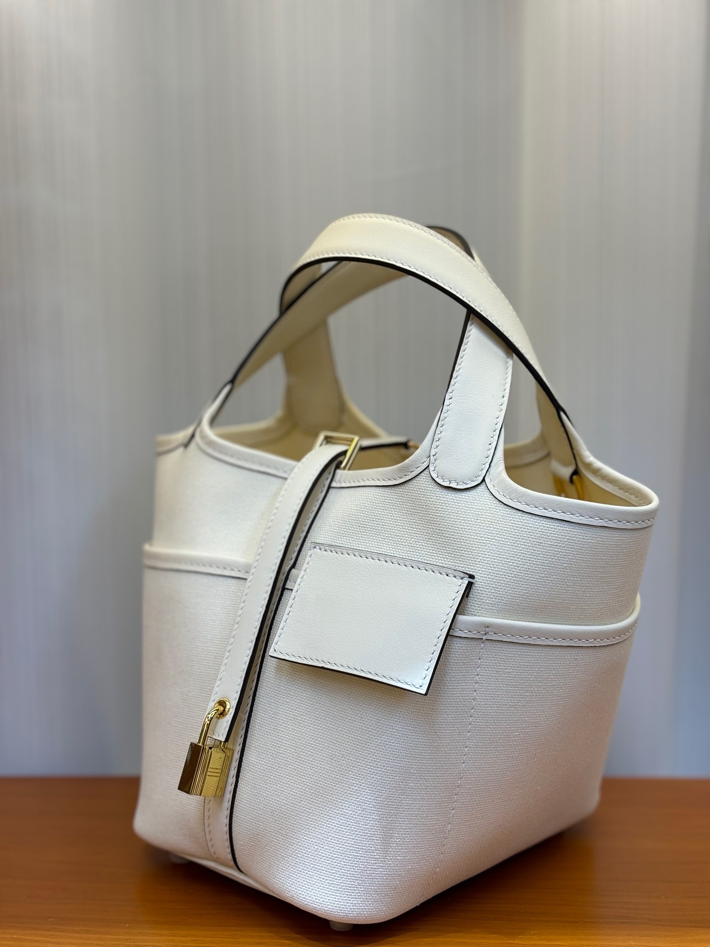 Hermes Picotin Lock 18 Pocket Bag In White 